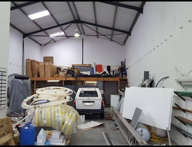 293M² FACTORY RENTED IN SAXON INDUSTRIAL